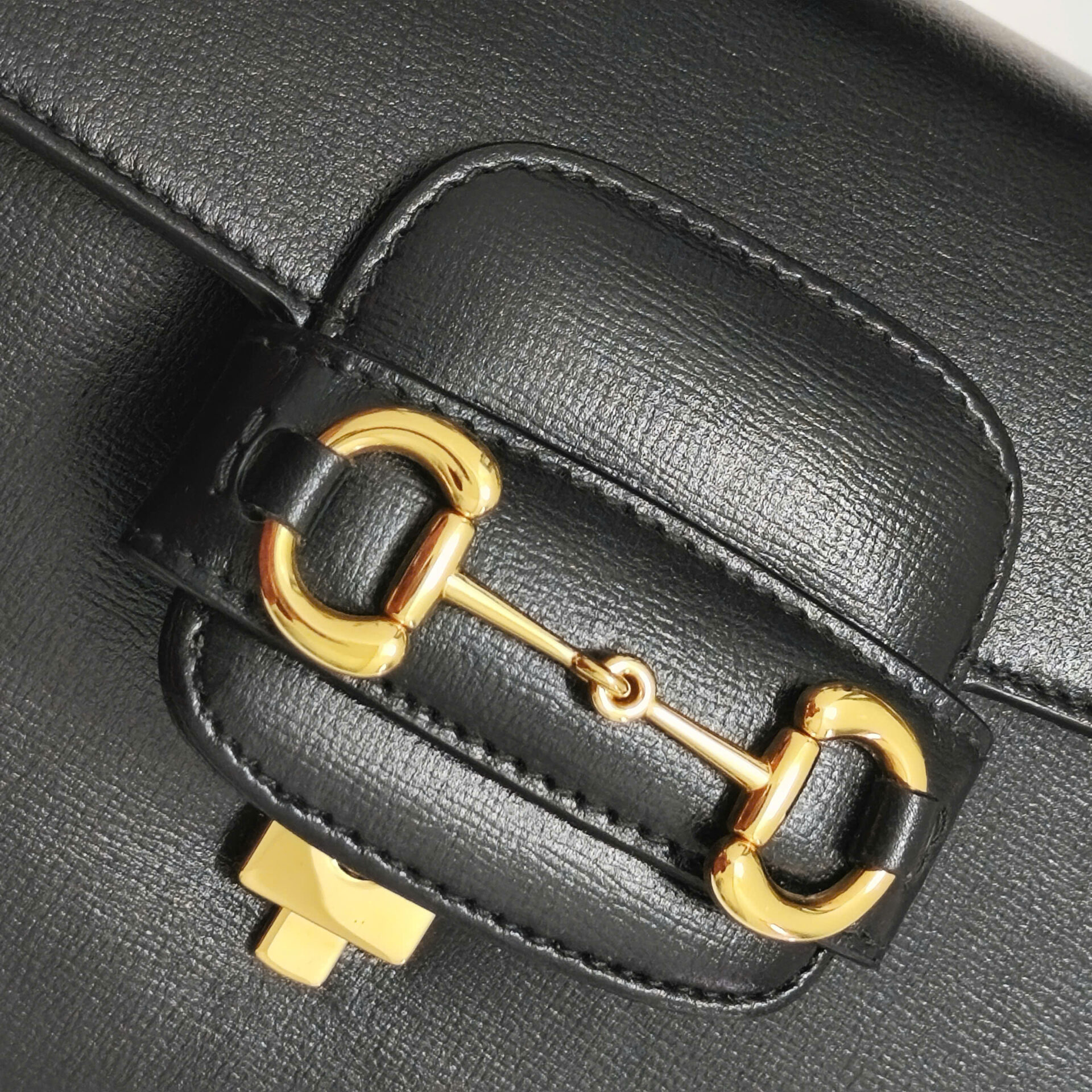 z7510966187661_5a88ffe6cf95dd2368d0f5184c903d33